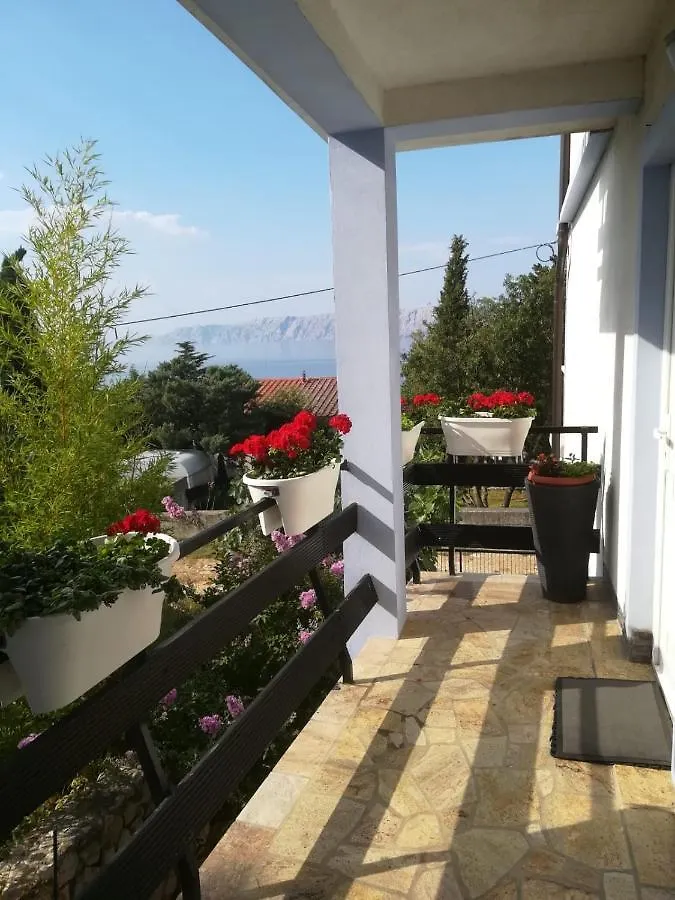 Apartment In Novi Vinodolski With Sea View, Balcony, Air Conditioning, Wi-Fi 0*,